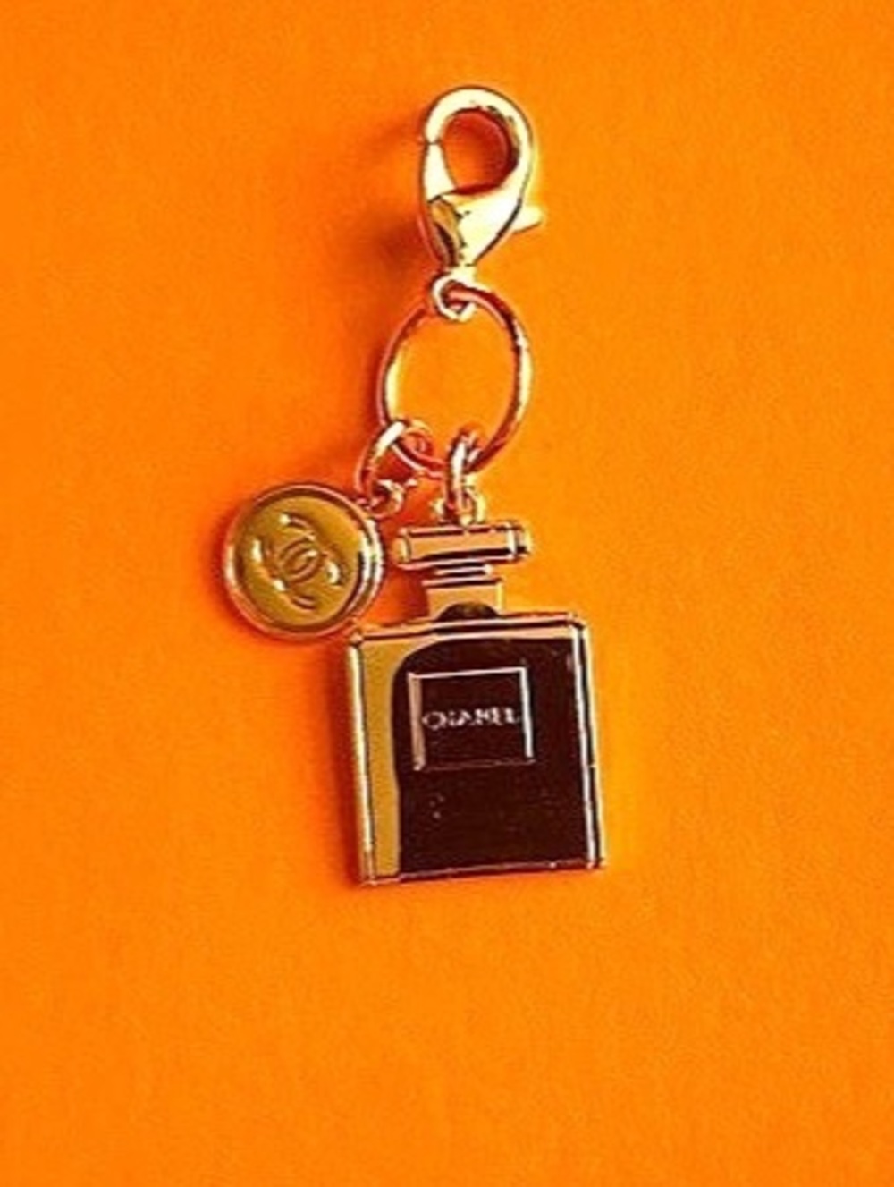 Holiday No.5 bottle charm